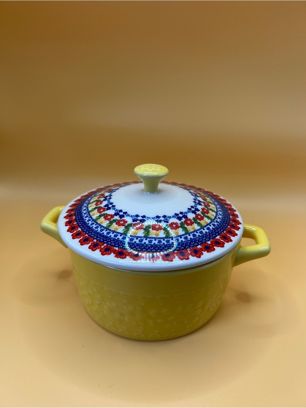 The Pioneer Woman Dazzling Dahlias Mini Covered Casserole Dish 14.4oz Yellow